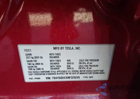 2022 Tesla Model Y Long Range Dual Motor All-Wheel Drive z USA, uszkodzony, nr VIN 7SAYGDEEXNF329245